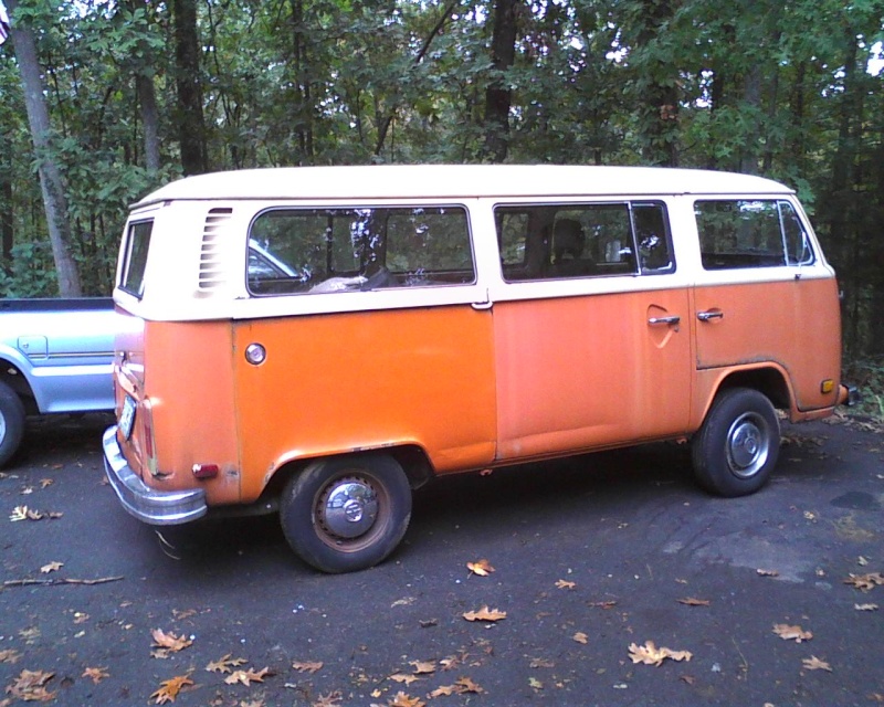 '78 Bus "Fozzie the Bus" 12100711
