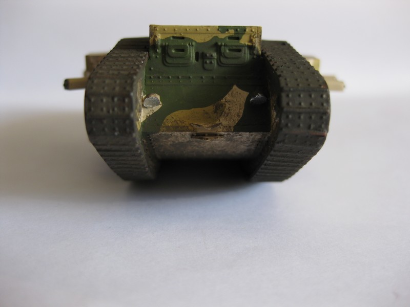 WWI Male & Female Tank [ Airfix, 1/76] Photo201