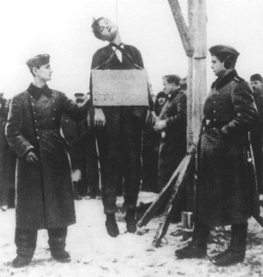 Zoya Kosmodemyanskaya,Heroine et martyre russe (2012) Zoya_h10