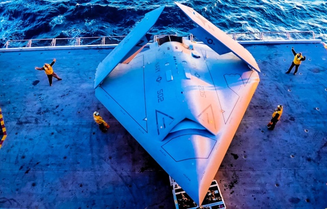 U.S Navy u.c.a.s X-47B    1-72 Platz -but-d11