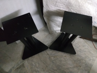 (sold) 18 inch metal 3-pole stands Img_2060