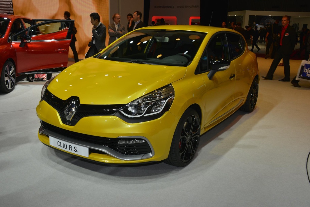 2012 - [Renault] Clio IV [X98] - Page 39 Renaul17