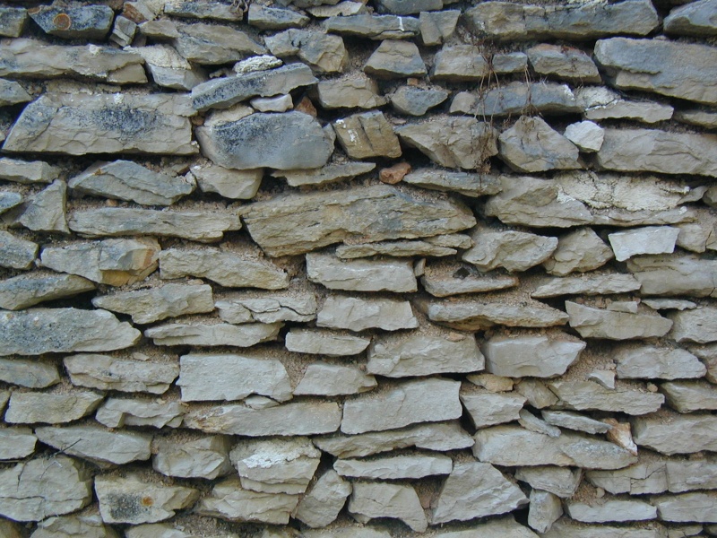 Mur de bâtiment en pierre sèche P9130012