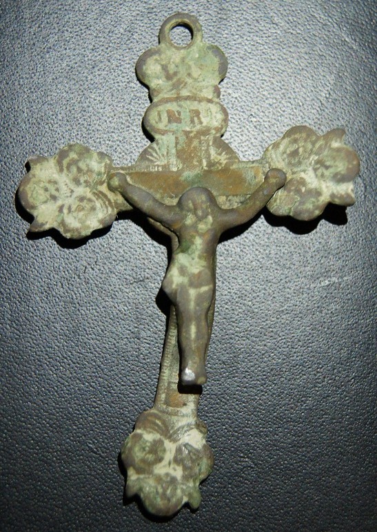 crucifix souvenir de mission Dsc02510