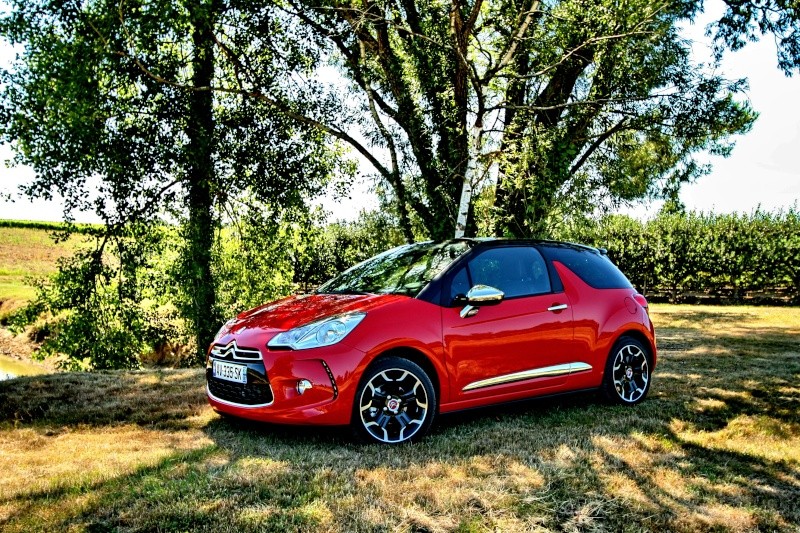 DS3 HDi 90 FAP So Chic / Rouge Aden - toit Noir Onyx - Page 3 Img_1922