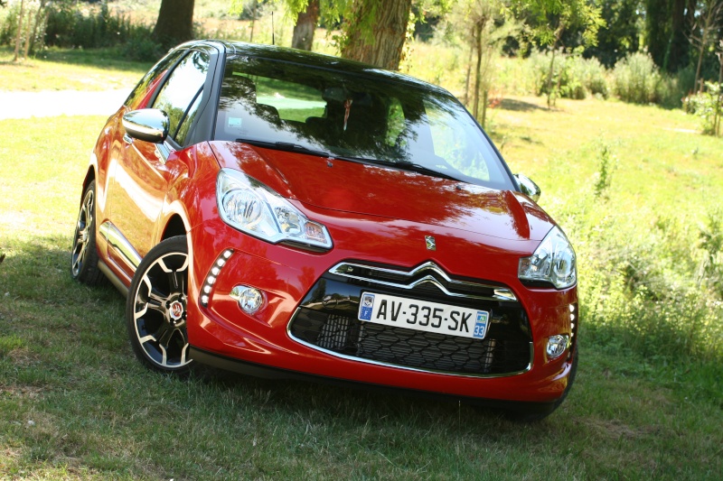 DS3 HDi 90 FAP So Chic / Rouge Aden - toit Noir Onyx - Page 3 Img_1932