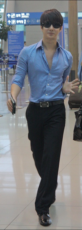 [photos] Hyung Jun at Incheon Airport going to SG Hjb_in10