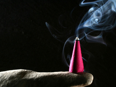 Purification et rechargement de vos pierres Encens10