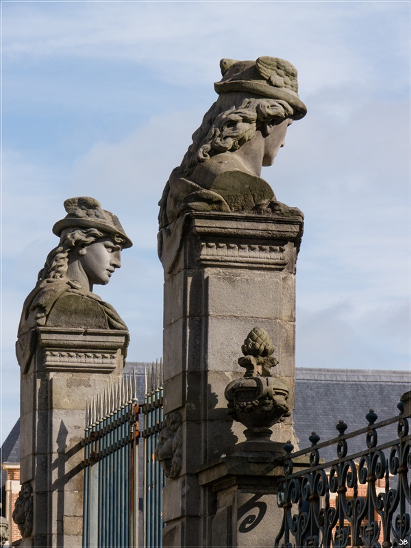 Fontainebleau: oeuvres exposées Lr4-p149