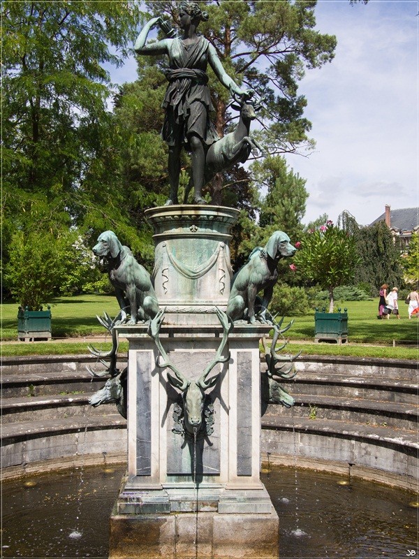 Fontainebleau : le parc Lr4-p855