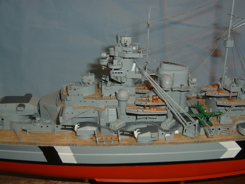 Le Bismarck au 1/350° par Alain MOITROT. Bis35014