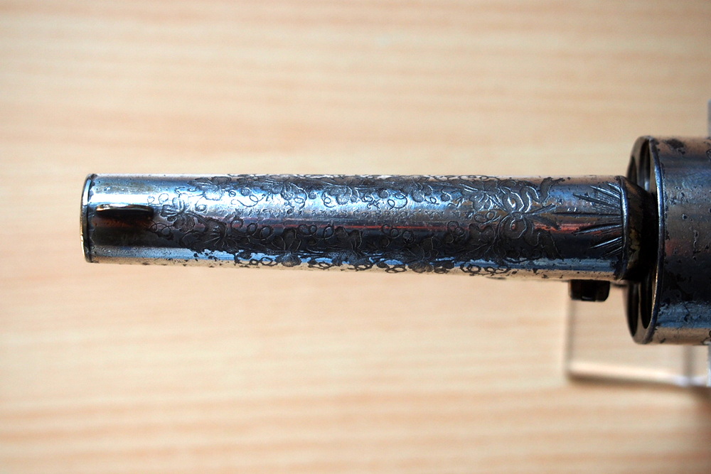 Un revolver à la gloire de Longue Carabine P3160016