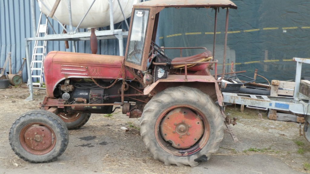 Marque du tracteur indéfinie P1000410