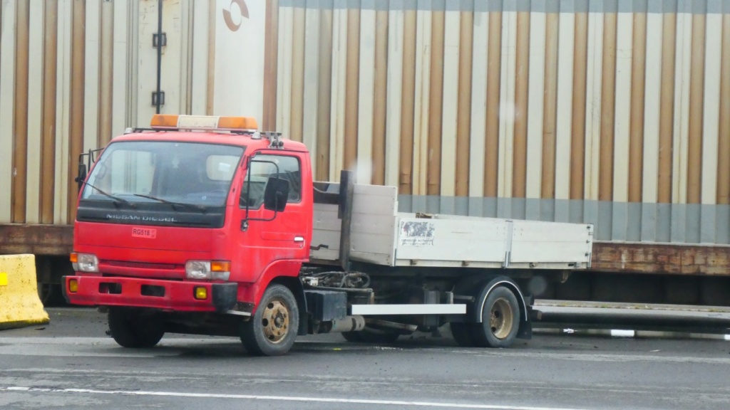 Nissan - Truck P1000664