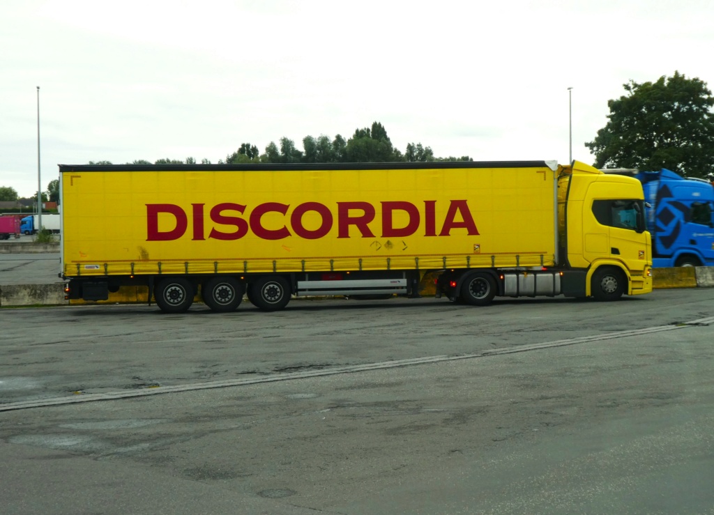 Discordia (Sofia) - Page 3 P1010642