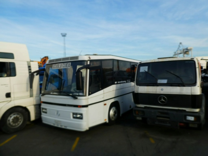 Divers cars et bus P1030623
