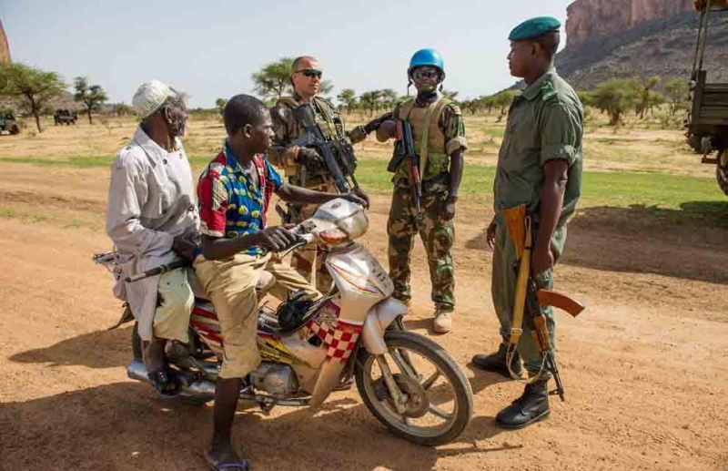 Intervention militaire au Mali - Opération Serval - Page 28 1a011