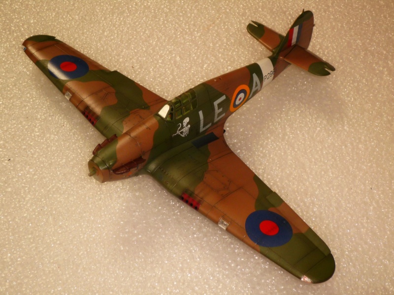 Hawker Hurricane Mk I (Tamiya / Italeri) [modèle terminé] - Page 4 P1080113