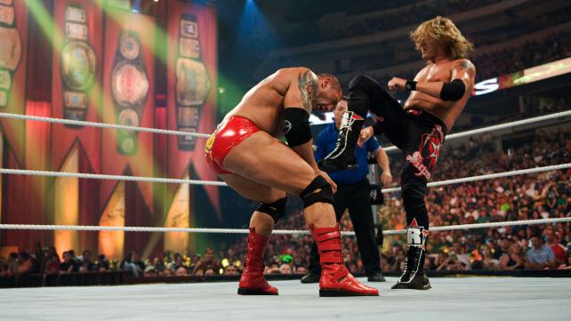 حصرياً  أقوى تغطية لتفاصيل العرض المنتظر WWE Night Of Champions 2012  15_all10