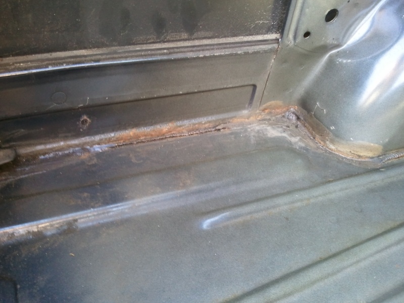 Ma 405 prend l'eau!!! cause: carrosserie ET rouille perforante dans le coffre 2012-013