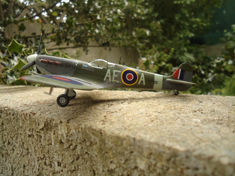 Spitfire Mk V - Revell Spitfi19