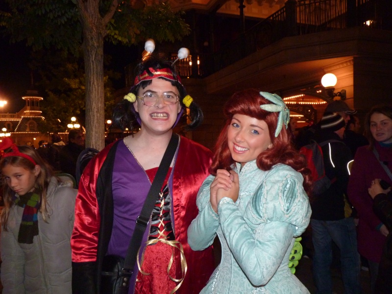 Photos avec les Personnages Disney - Page 32 P1040210