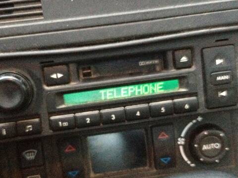 Autoradio bloqué sur TELEPHONE