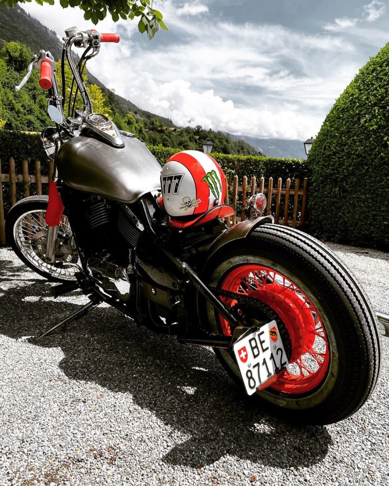 800 VN - Bobber vu sur le net - Page 8 10933010