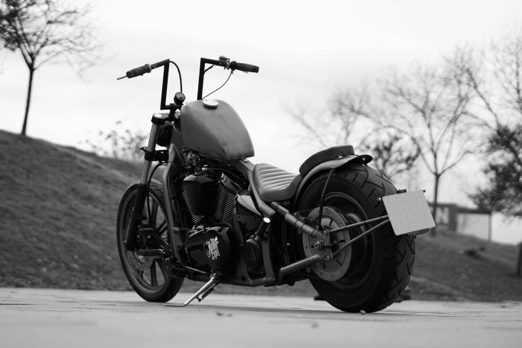 900 VN - bobber vu sur le net  - Page 7 31919010