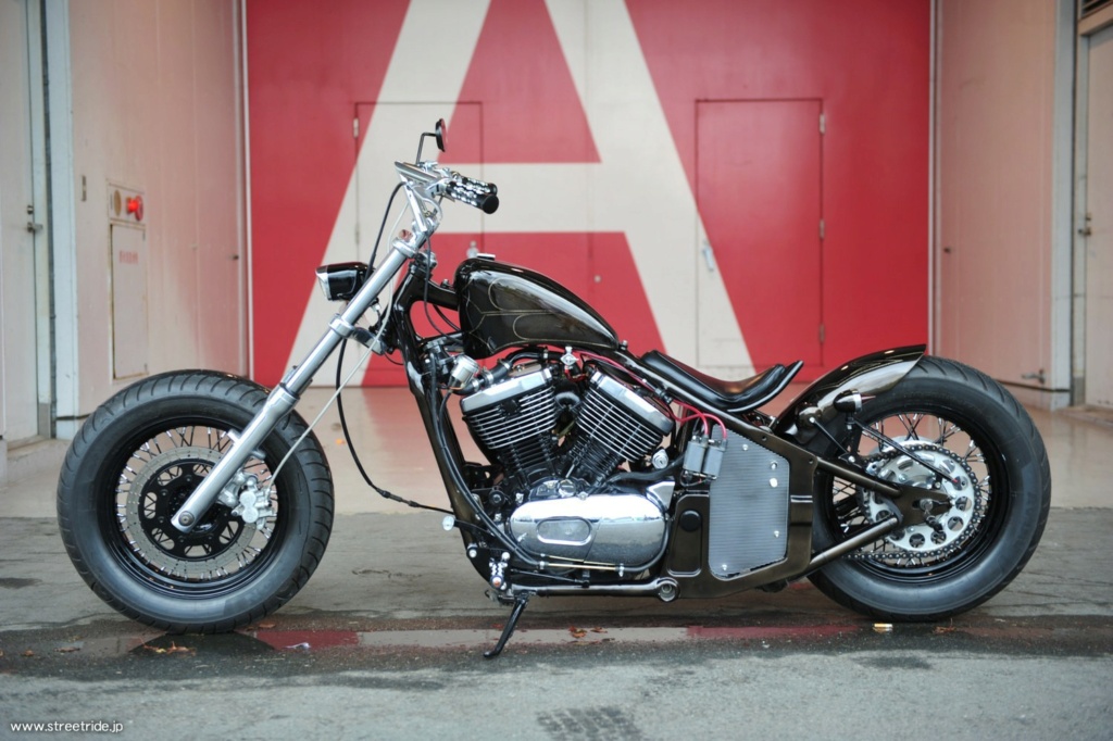 800 VN - Bobber vu sur le net - Page 20 Intro017