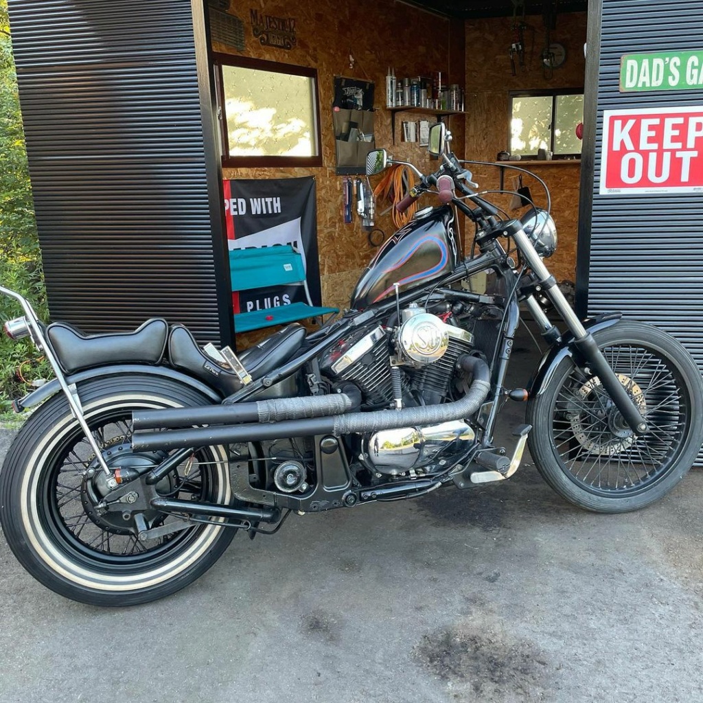 800 VN - Bobber vu sur le net - Page 7 Urlht180