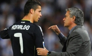 'CRISTIANO' IS NOT THE REAL 'RONALDO' - MOURINHO Cr7m10