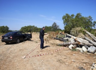 RUSSIAN MAN ARRESTED FOR STEALING ENTIRE ROAD. Rusroa11