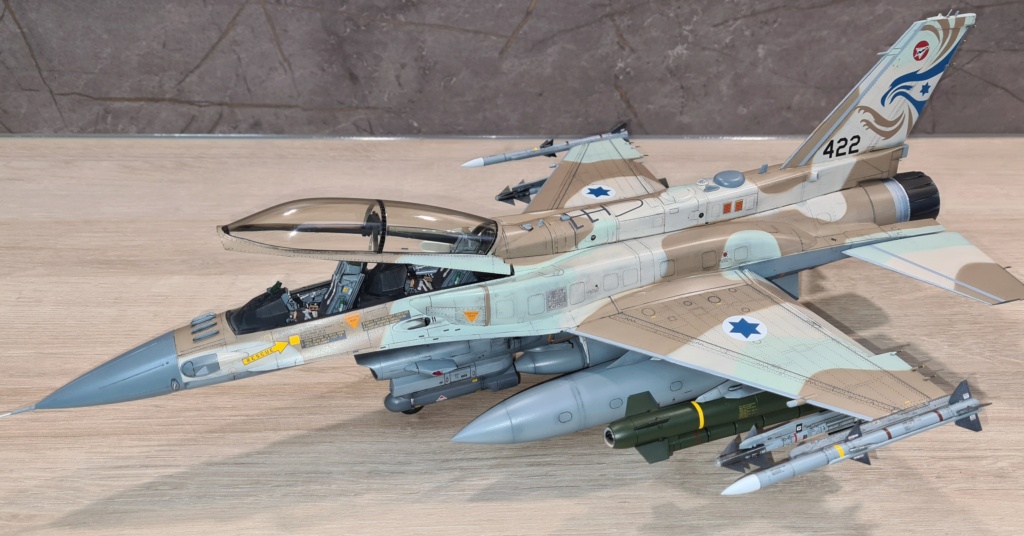 [ACADEMY] General Dynamics F-16I Fighting Falcon  SUFA Israël 1/32 Img_2010