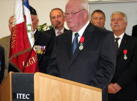 17.- Honneurs rendus à Jacques LARANGOT, Chevalier de la Légion d'Honneur : CONDE EN BRIE - 22.07.2013 Jacque10