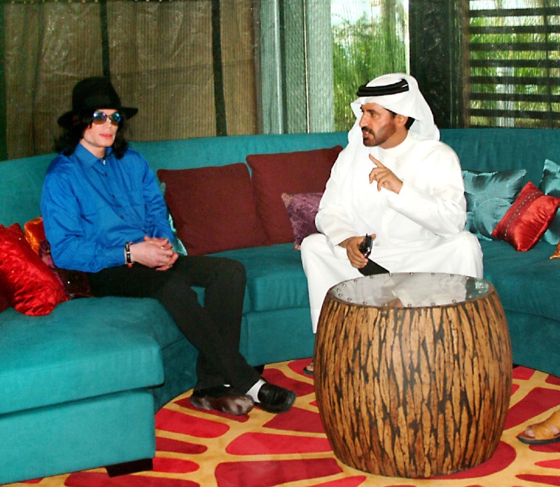 Michael em Dubai (2005) 00811