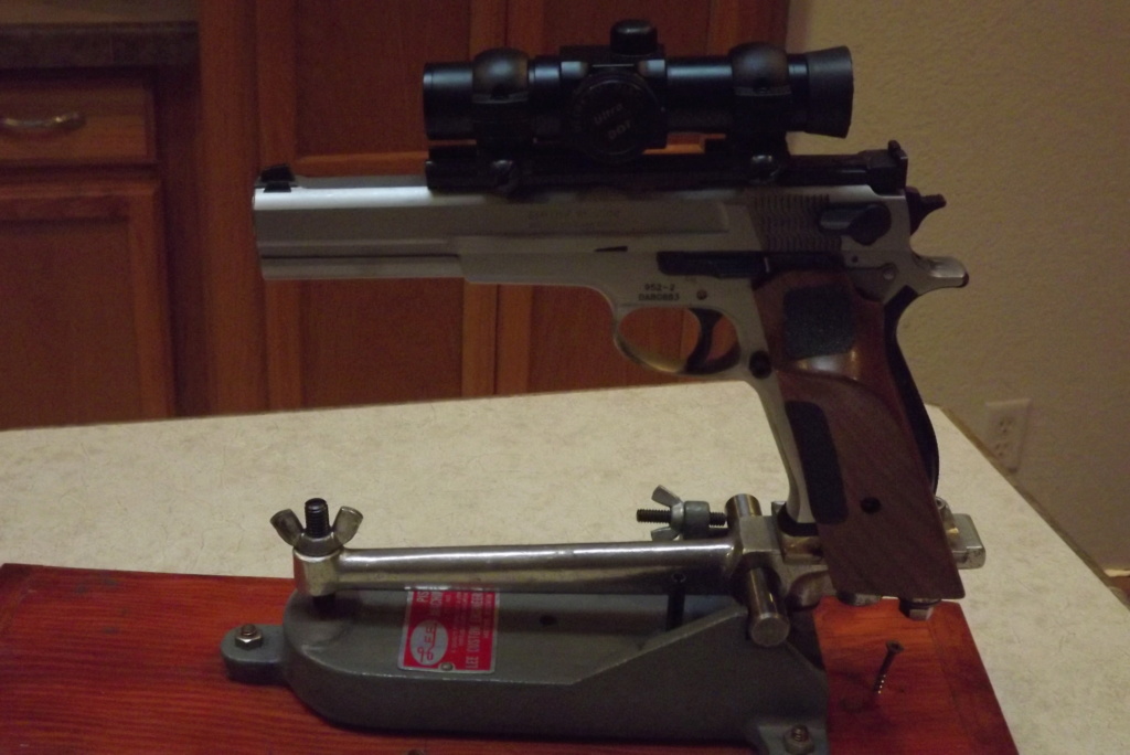 Is there a recommended rest for sale for handguns? Dscf0623