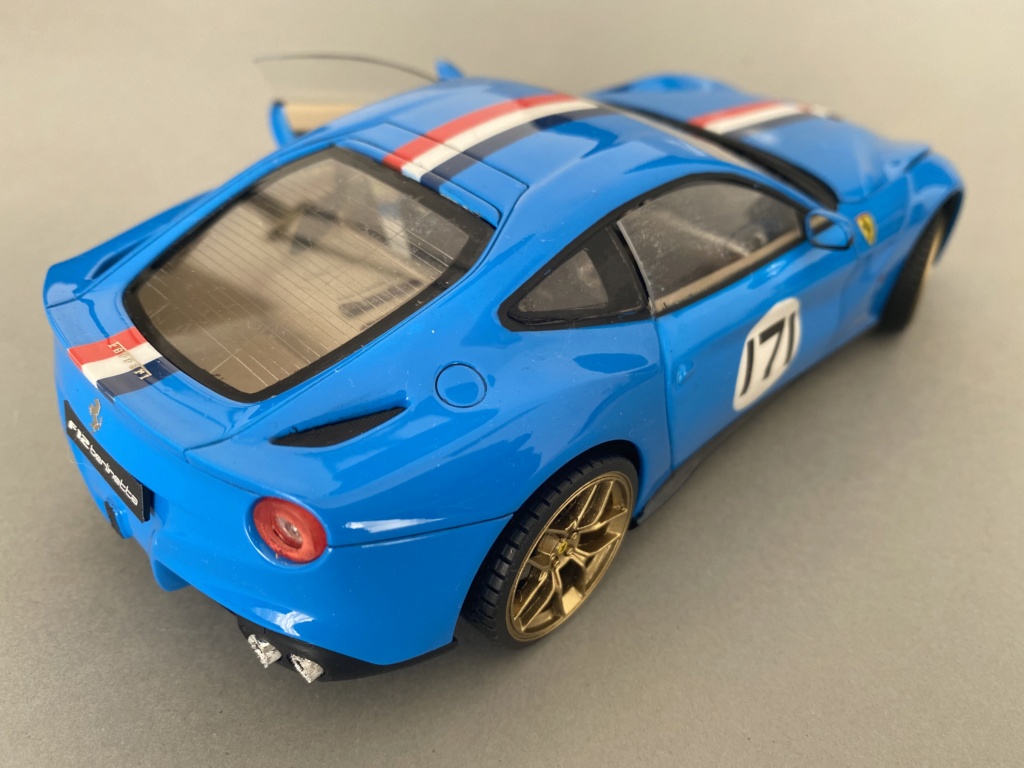 Ferrari F12 berlinetta Fujimi 1/24 1b9d2710