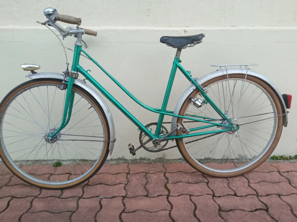 Vélo LAPERLE dame (origine 50/55 et modifié vers 1968) B1010