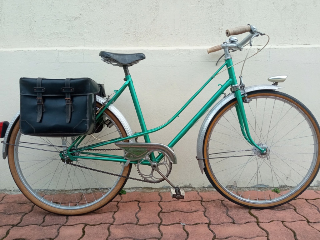 Vélo LAPERLE dame (origine 50/55 et modifié vers 1968) B1410