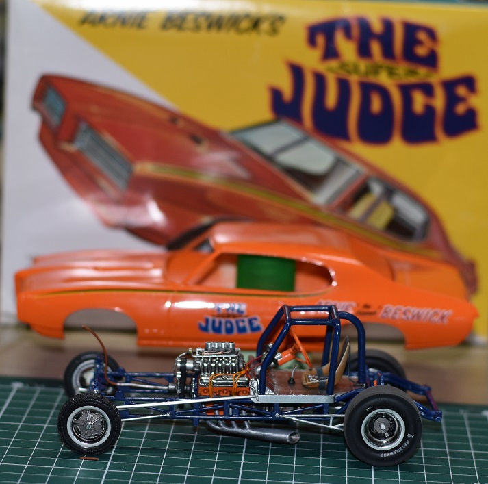 Projet en cours The Super Judge' Funny car  Dsc_0310