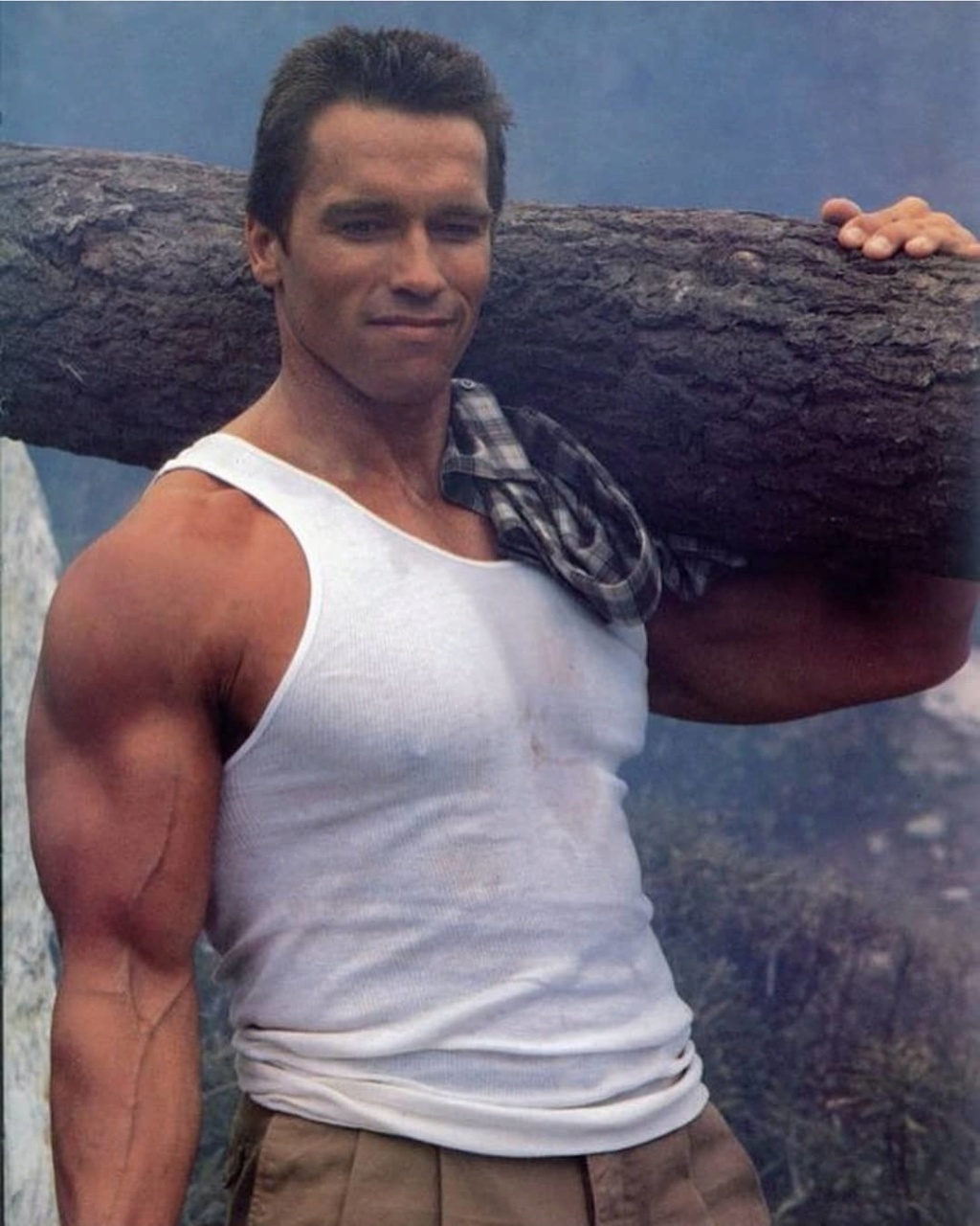 Arnold Schwarzenegger en photos - Page 16 47581910