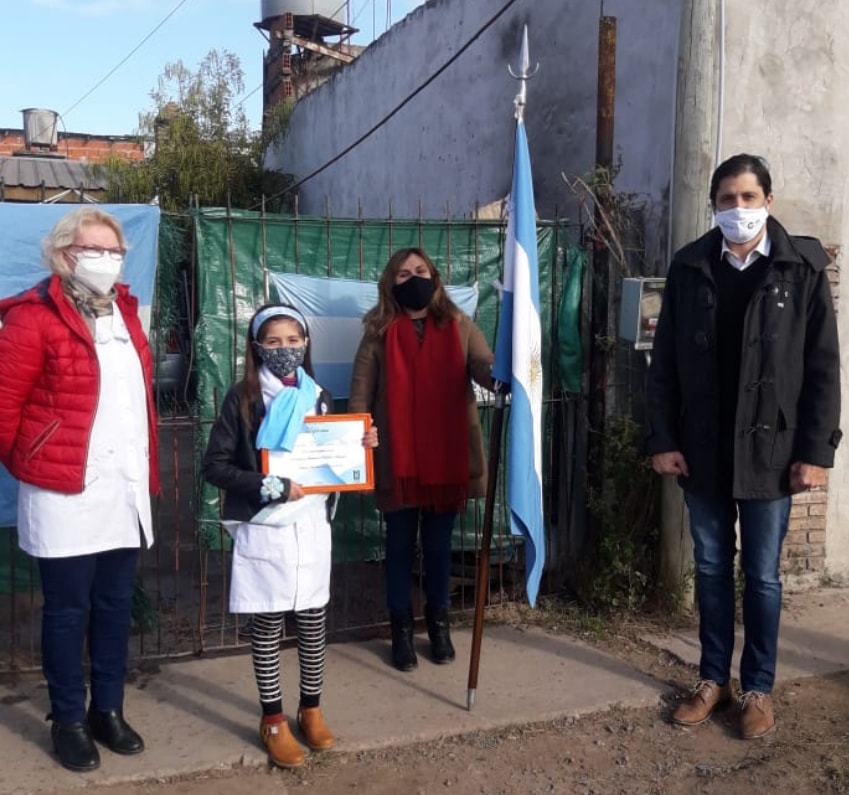 Malvinas Argentinas: promesa a la Bandera. 00413