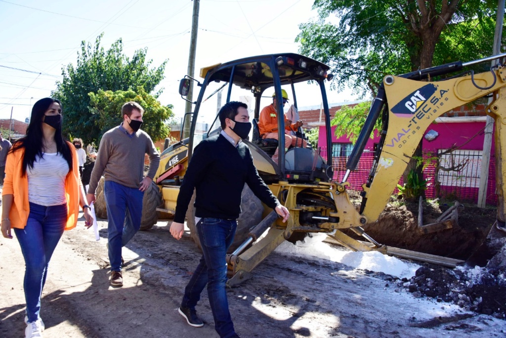 Malvinas Argentinas: Nueva obra de pavimentación en Villa de Mayo. Img-2088