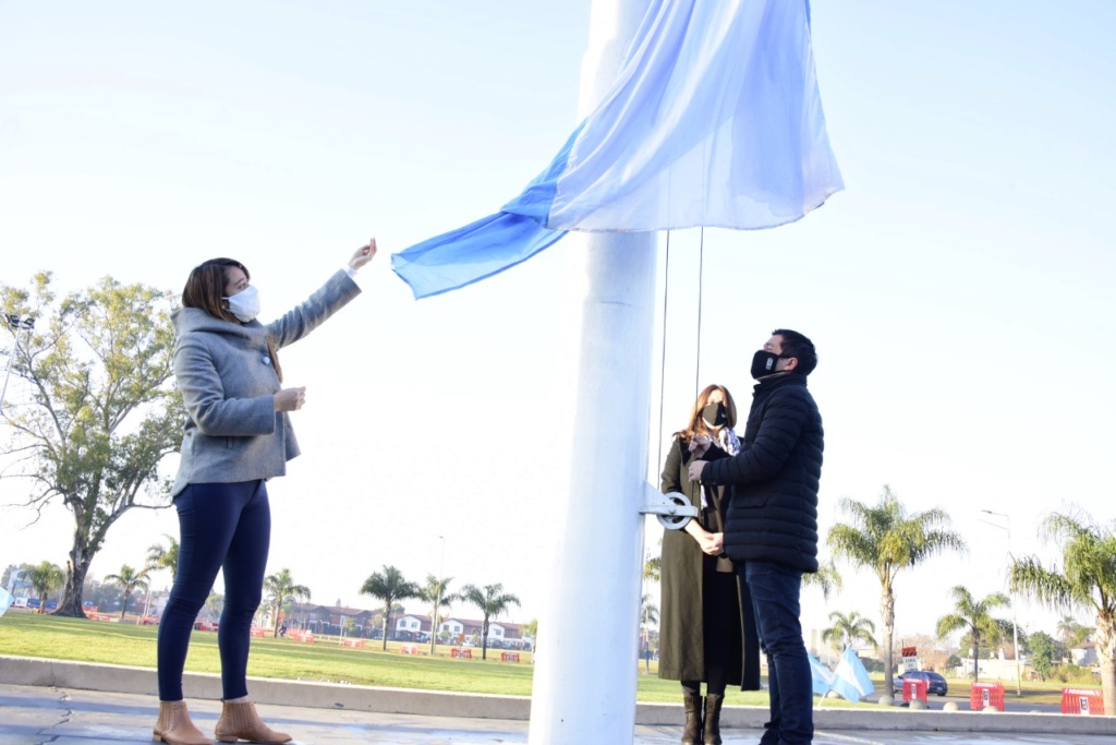 Malvinas Argentinas: conmemoración del 205° Aniversario de la Independencia. Img-2118