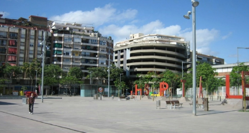 la moda de poner un cartel con el nombre de la ciudad - Página 2 01597