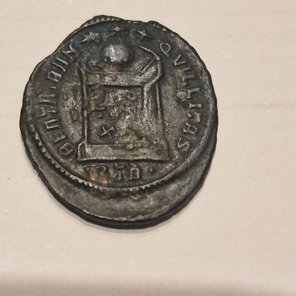 AE3 de Constantino I. BEATA TRANQVILLITAS. Trier 20231123