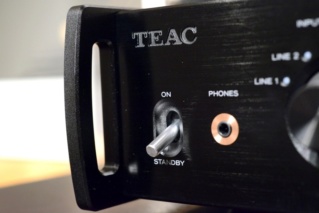 TEAC AX-505 Integrated Stereo Amplifier Es_634