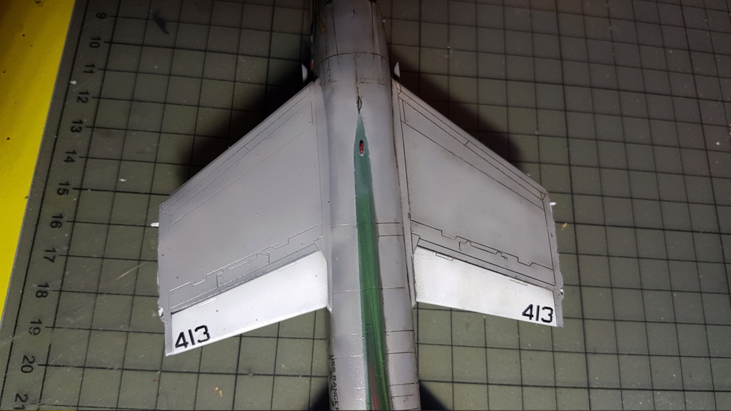 [Montage fini] A-7E Corsair II - 1/72 - Page 5 20191428