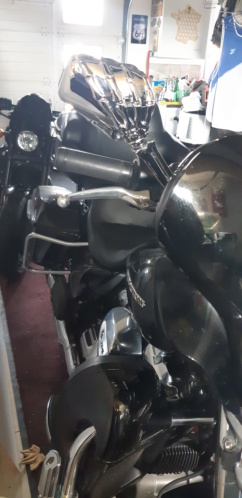 Retro squelette KS motorcycles sur ultra limited. 20240322